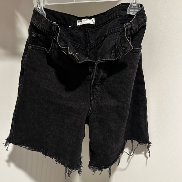 High Waist ripped jean shorts - Picture 2 of 2